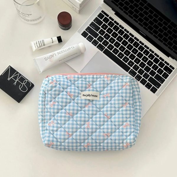 trousse de toilette bleue matelassée femme