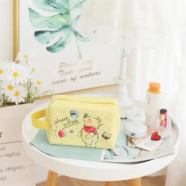 trousse de toilette jaune enfant Winnie l'Ourson