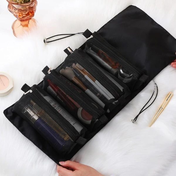 trousse de toilette noire avec compartiment femme