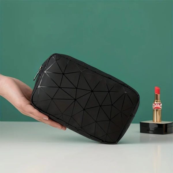 trousse de toilette noire avion femme