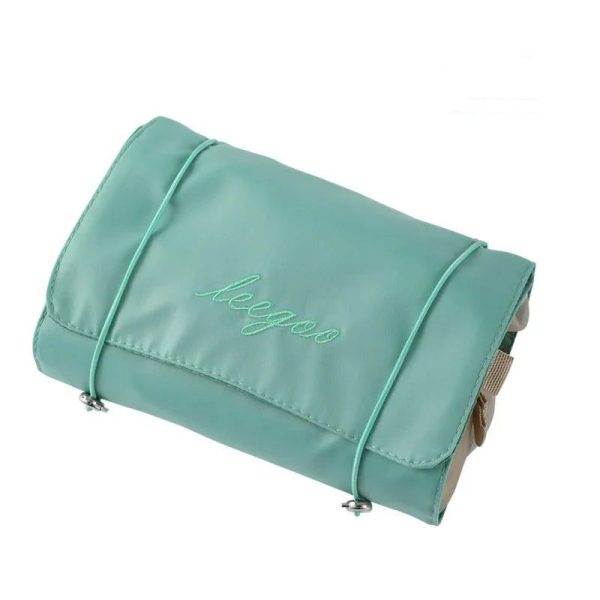 trousse de toilette verte avec compartiment femme