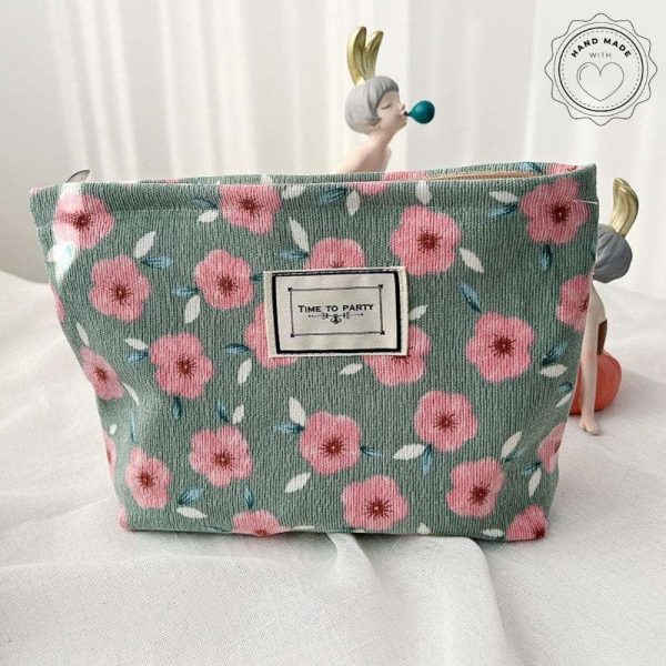 trousse de toilette femme fleurie