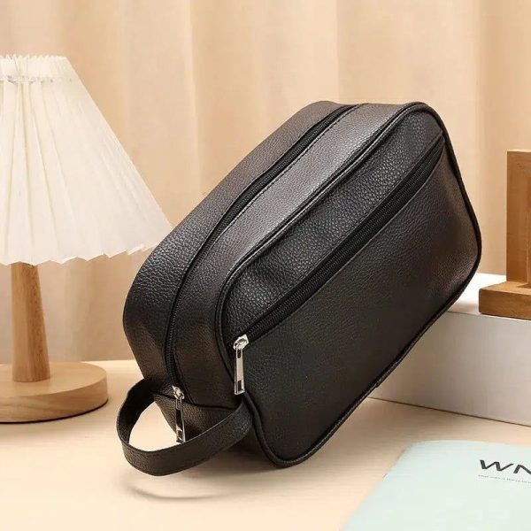 trousse de toilette noire en cuir homme - tendance luxe