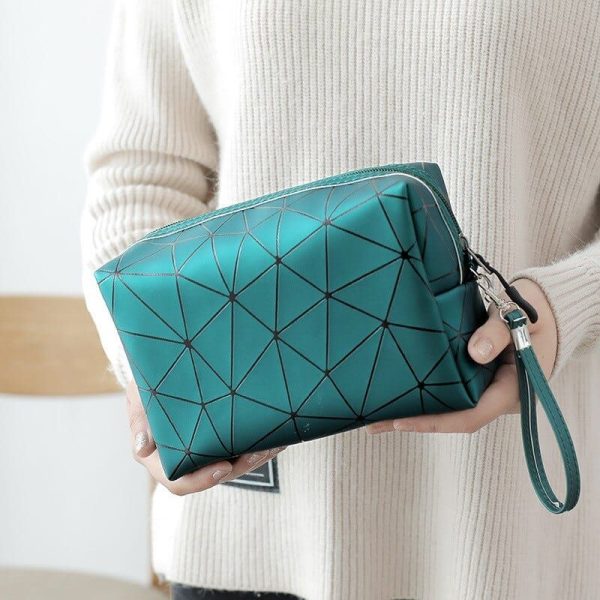 trousse de toilette tendance femme prisme
