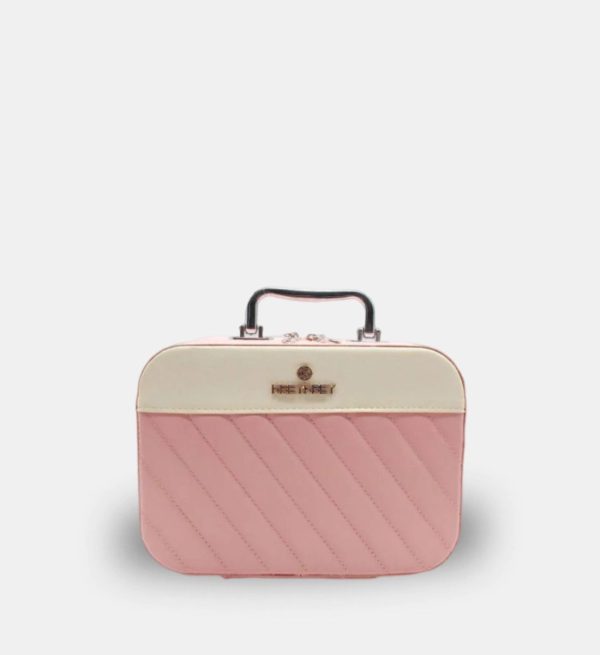 vanity maquillage femme style luxe rose